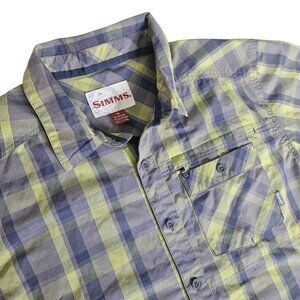 SIMMS Men's SZ Medium Short Sleeve Outdoor Fishing Shirt Zip Pocket Green Plaid